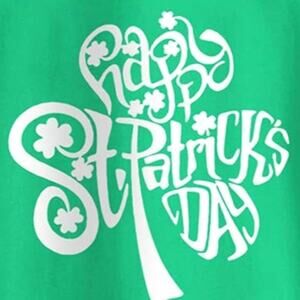 St. Patrick's Day Shirt Unisex Large Clovers Short Sleeve Tee